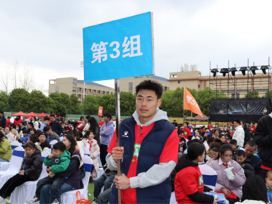 39fa2911264b419eac17600aee14a843.png